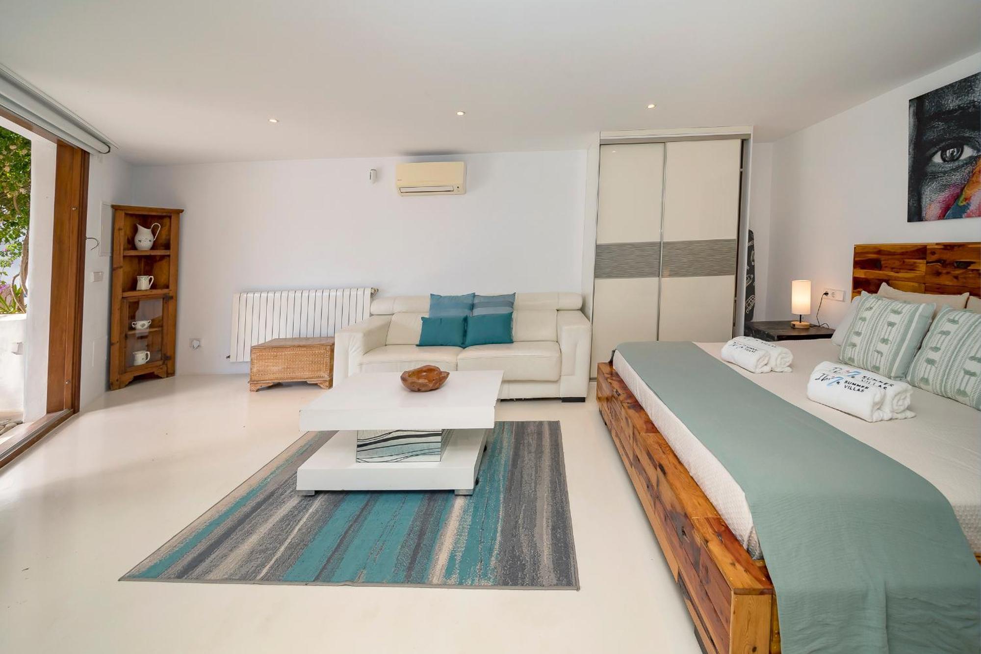 Villa Near Ibiza Town Sleeps 11 To 13 Guests Can Furnet Eksteriør billede