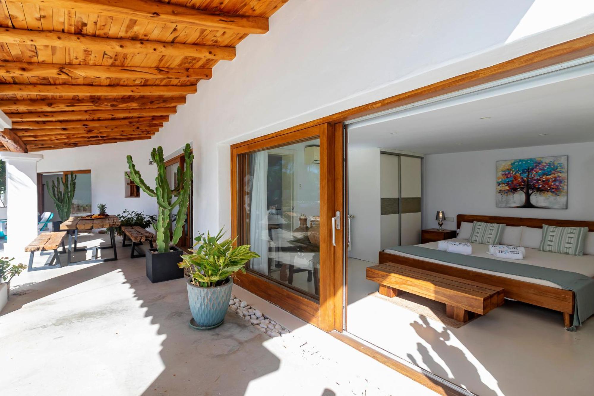 Villa Near Ibiza Town Sleeps 11 To 13 Guests Can Furnet Eksteriør billede